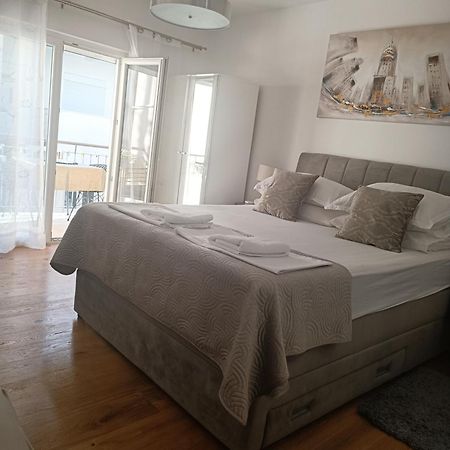 Apartment Golden Sunrise - 4 Ul.Petra Svacica11 Baska Voda Exterior photo